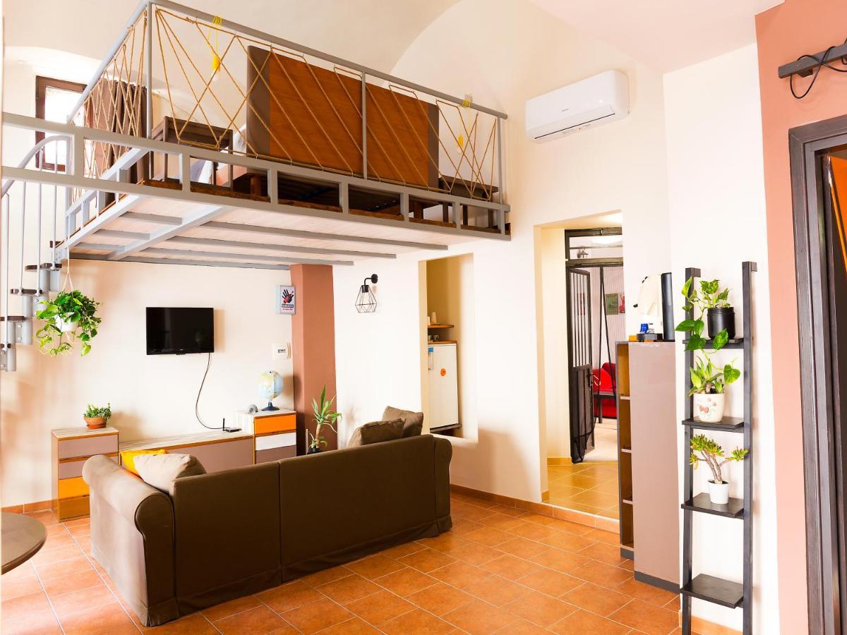 Al Vicolo Stretto Bed & Breakfast Santa Maria a Vico ภายนอก รูปภาพ