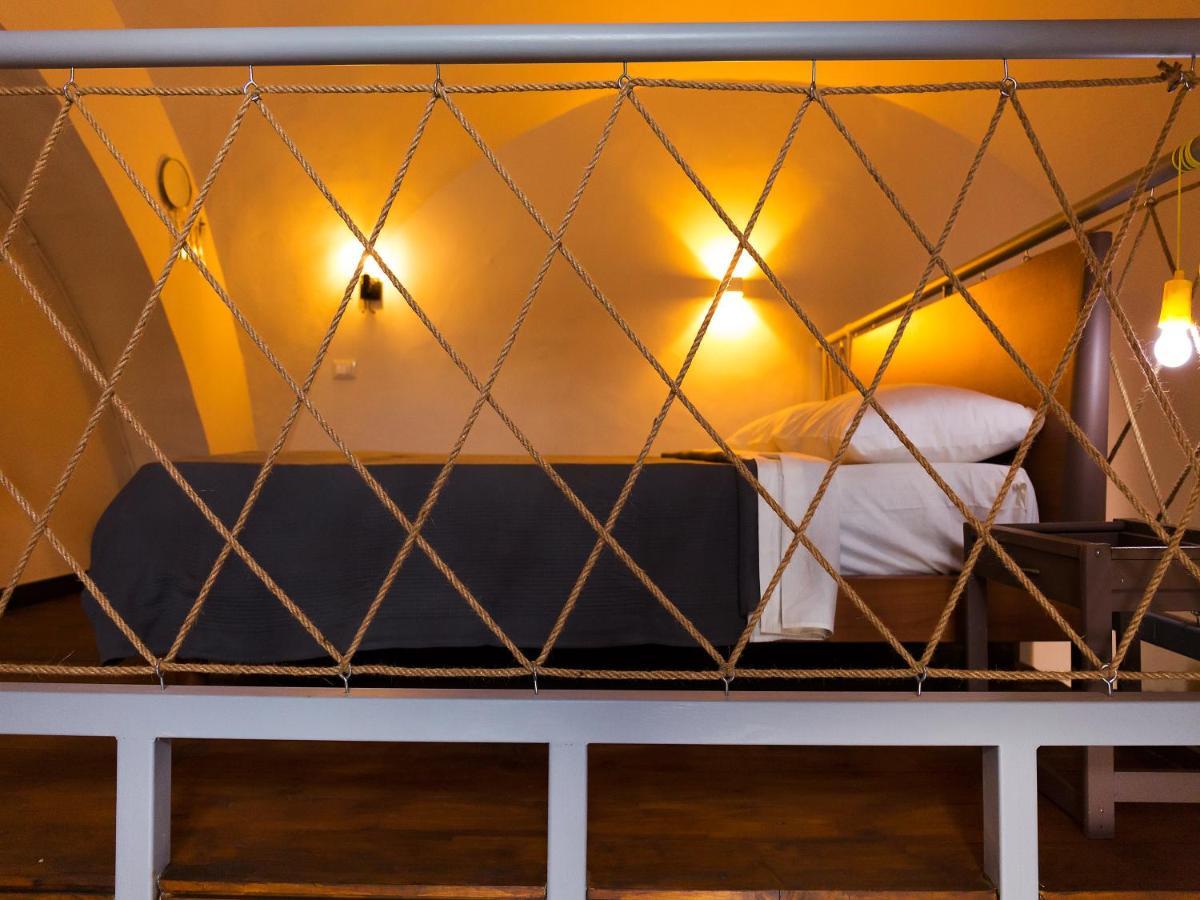 Al Vicolo Stretto Bed & Breakfast Santa Maria a Vico ภายนอก รูปภาพ